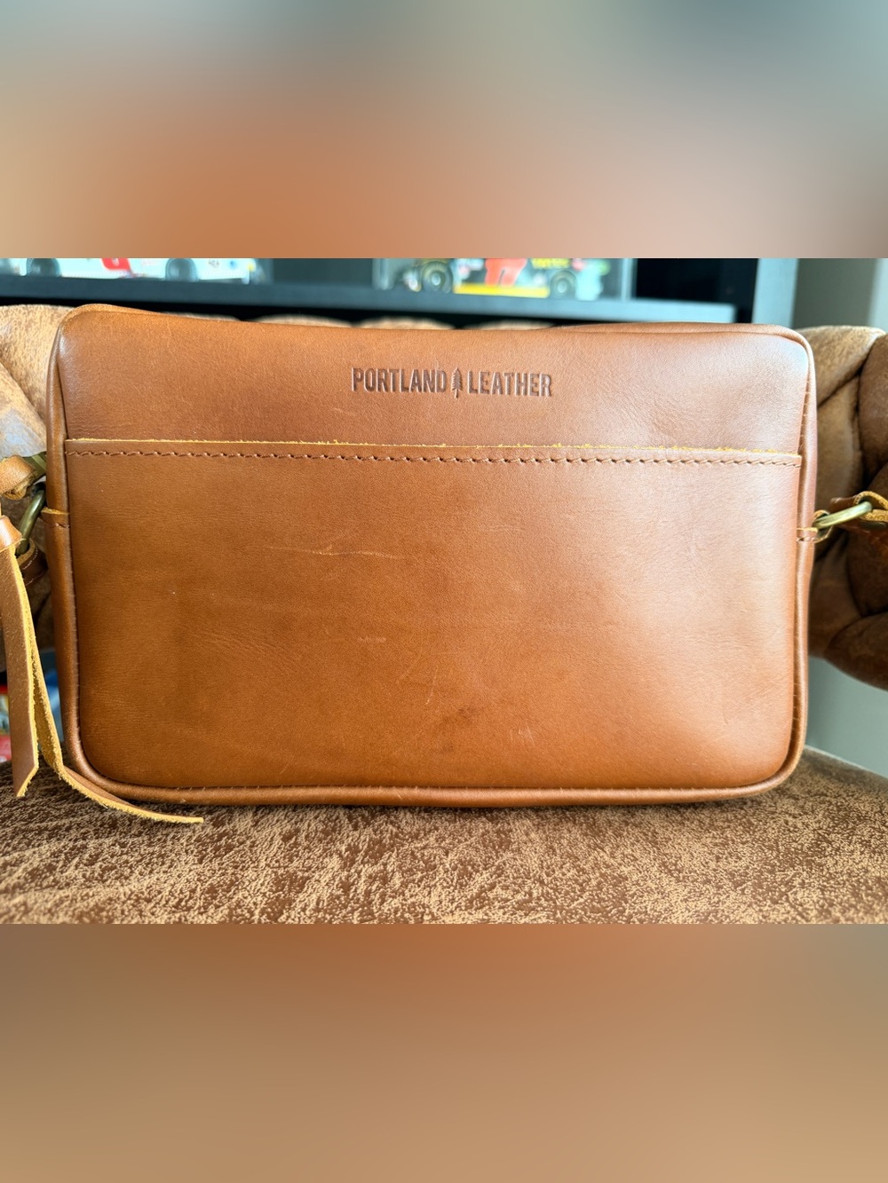Portland Leather Honey camera bag